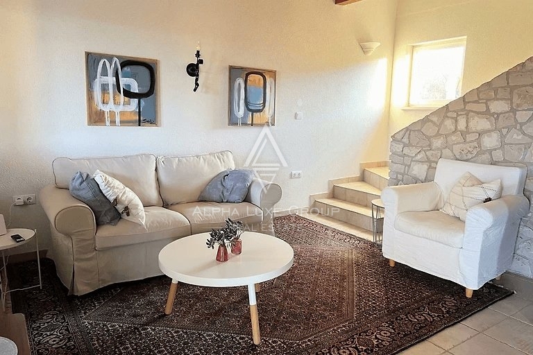 Labin, Istria: Incantevole Casa con Piscina in un Ambiente Tranquillo