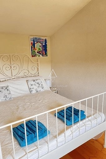 Labin, Istria: Incantevole Casa con Piscina in un Ambiente Tranquillo