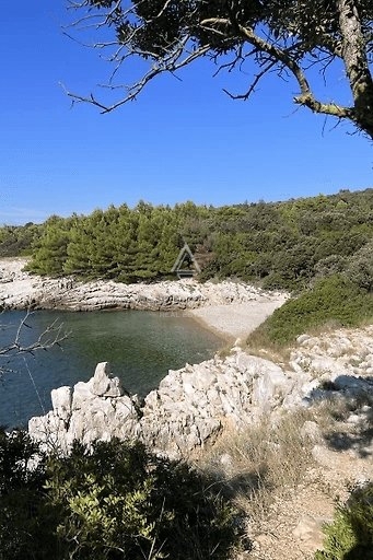 Labin, Istria: Incantevole Casa con Piscina in un Ambiente Tranquillo