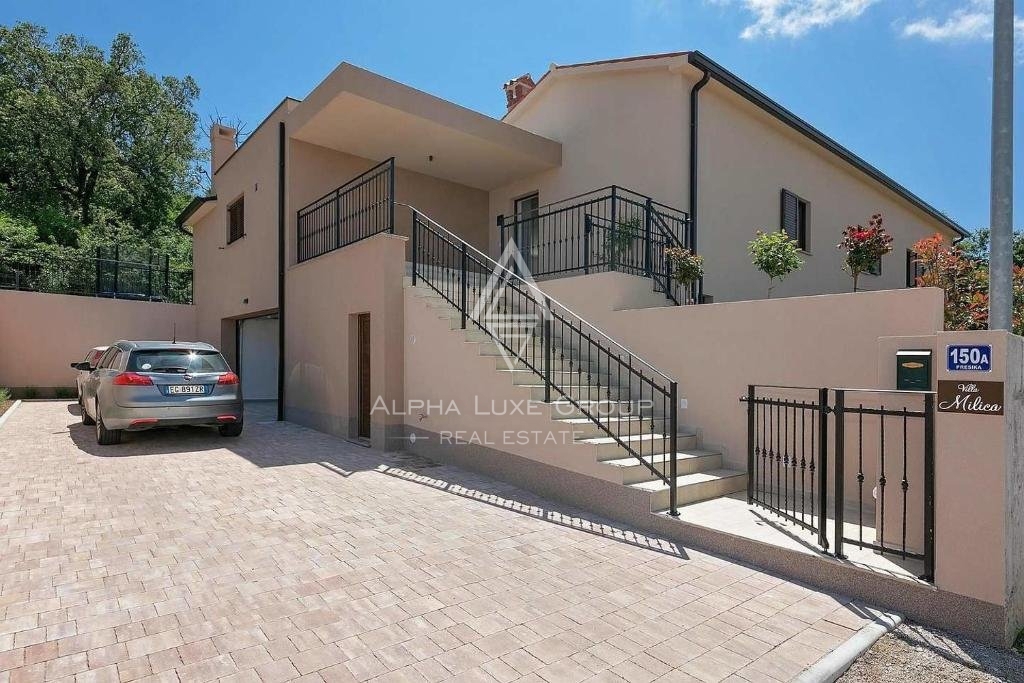 Labin, Istria - Elegante villa di 205 m² con piscina