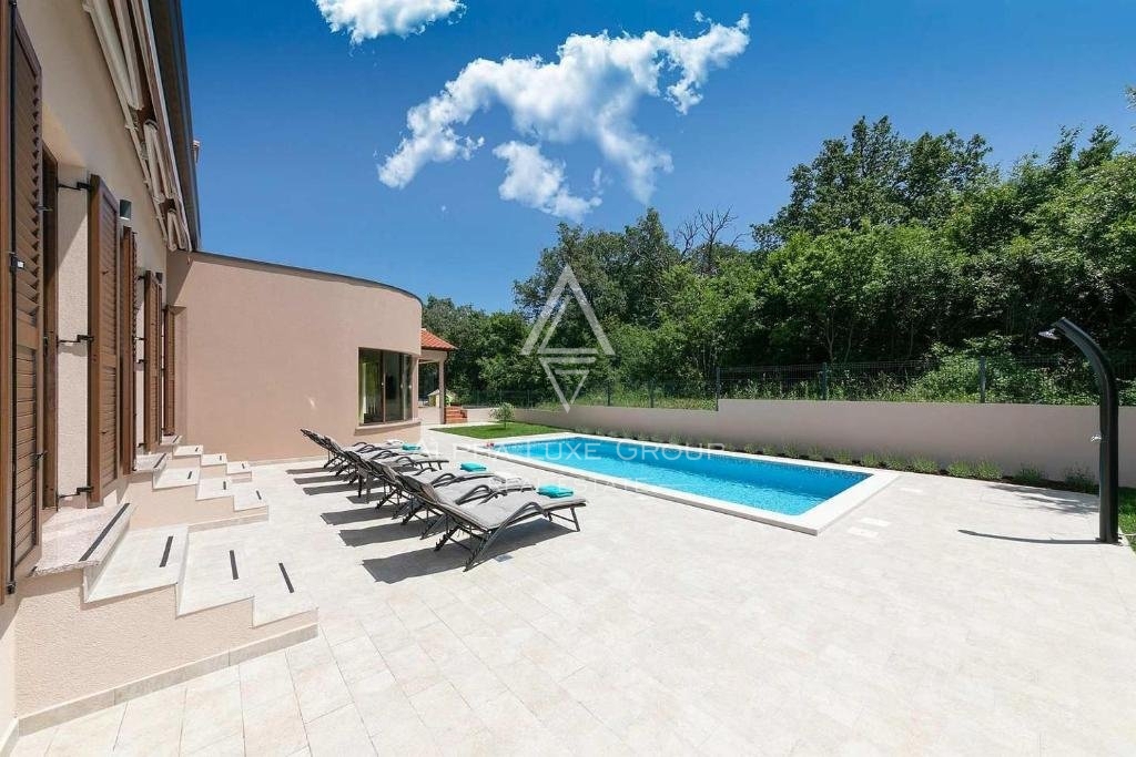 Labin, Istria - Elegante villa di 205 m² con piscina