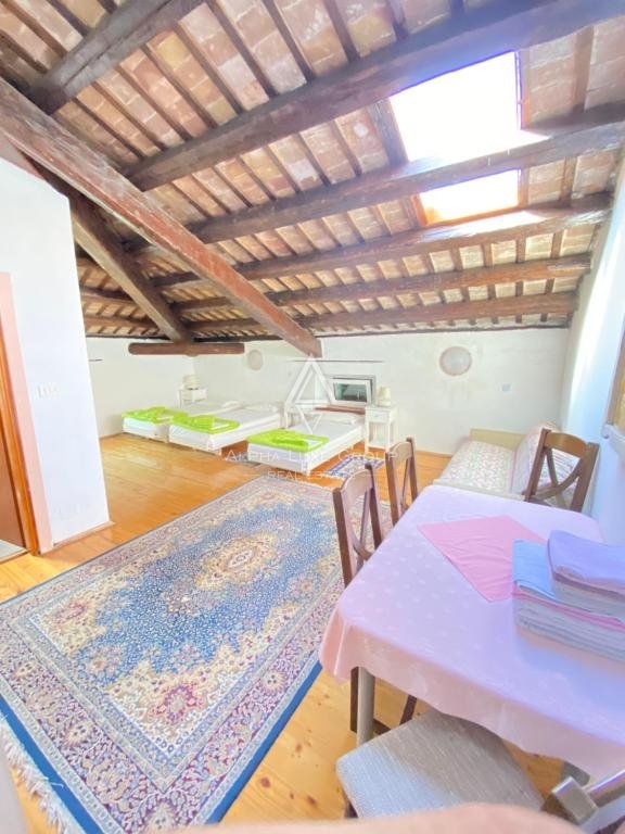 Elegante Tenuta Agricola a Višnjan, Istria: Viste Mozzafiato sul Mare