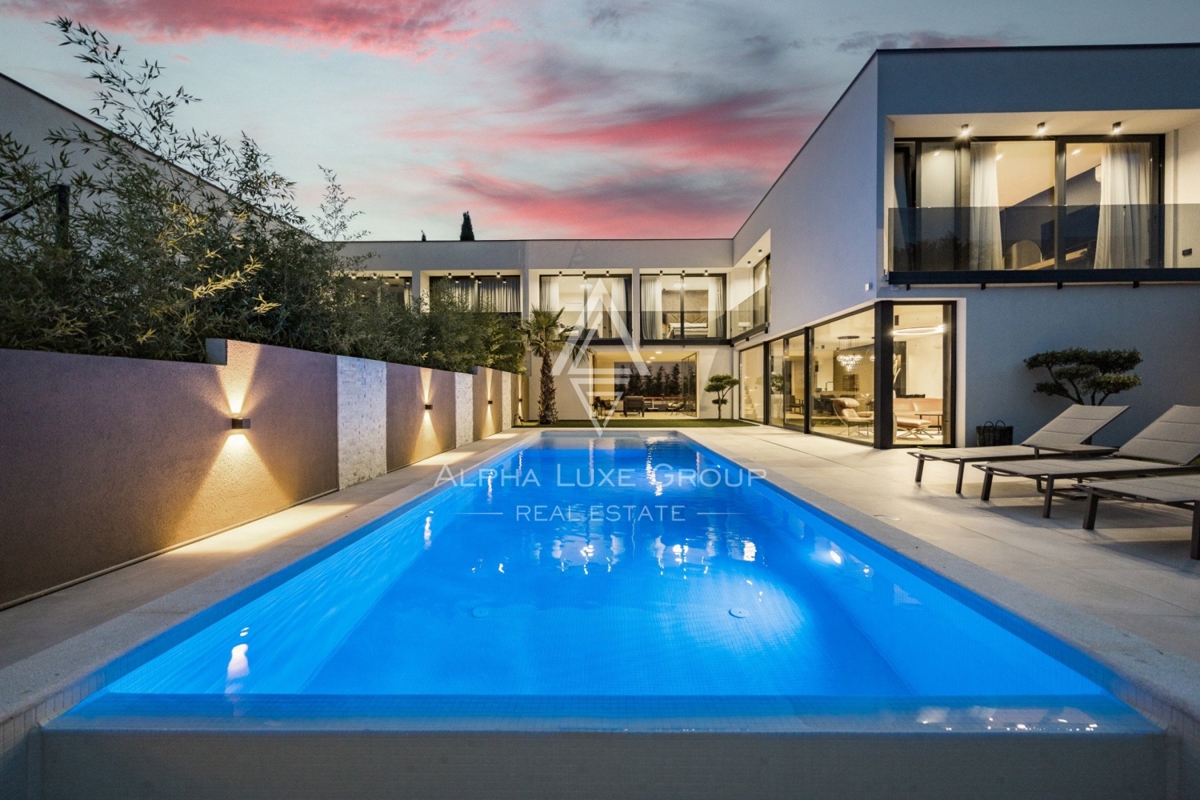 Medulin, Istria - Villa Moderna con Caratteristiche Stupende
