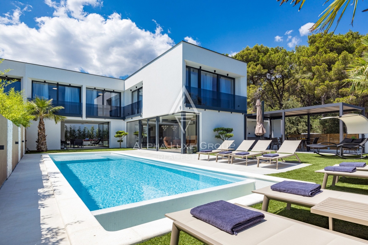 Medulin, Istria - Villa Moderna con Caratteristiche Stupende