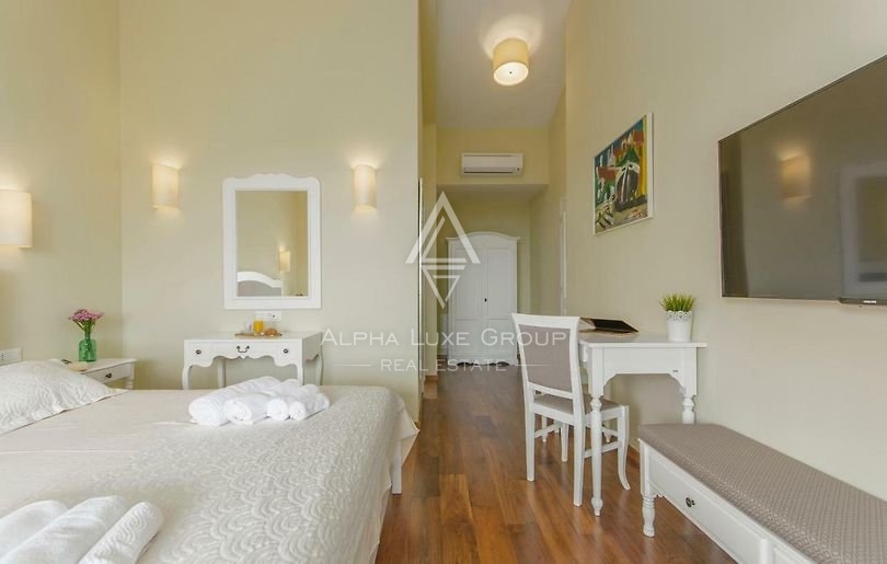 Višnjan | Villa di Lusso in Vendita con Jacuzzi Privata, Sauna e Piscina