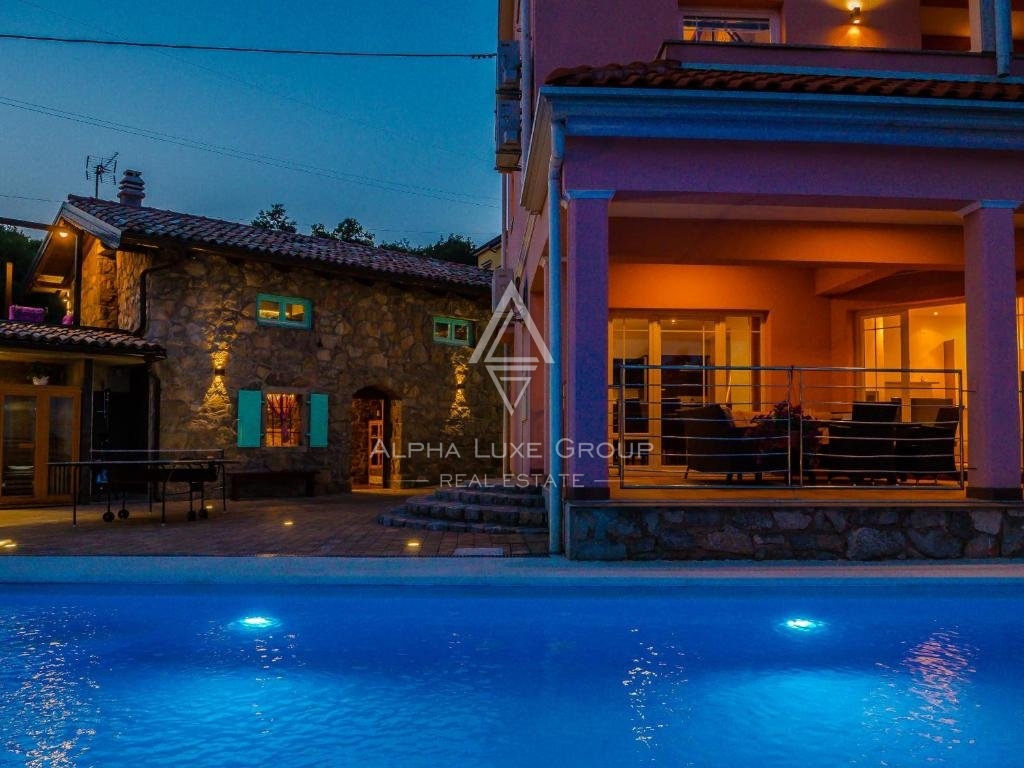 Bella villa con piscina e vista mare, Istria, Opatija