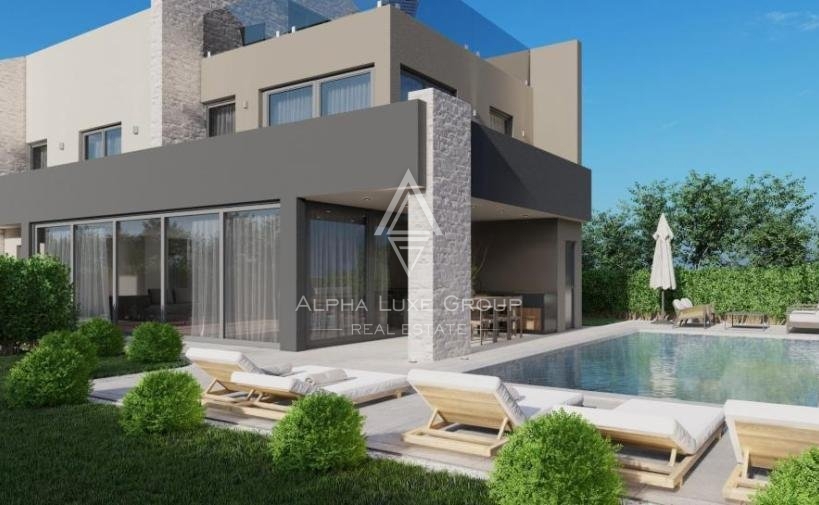 Poreč, Istria: Villa di lusso in costruzione con piscina a 500 metri dal mare