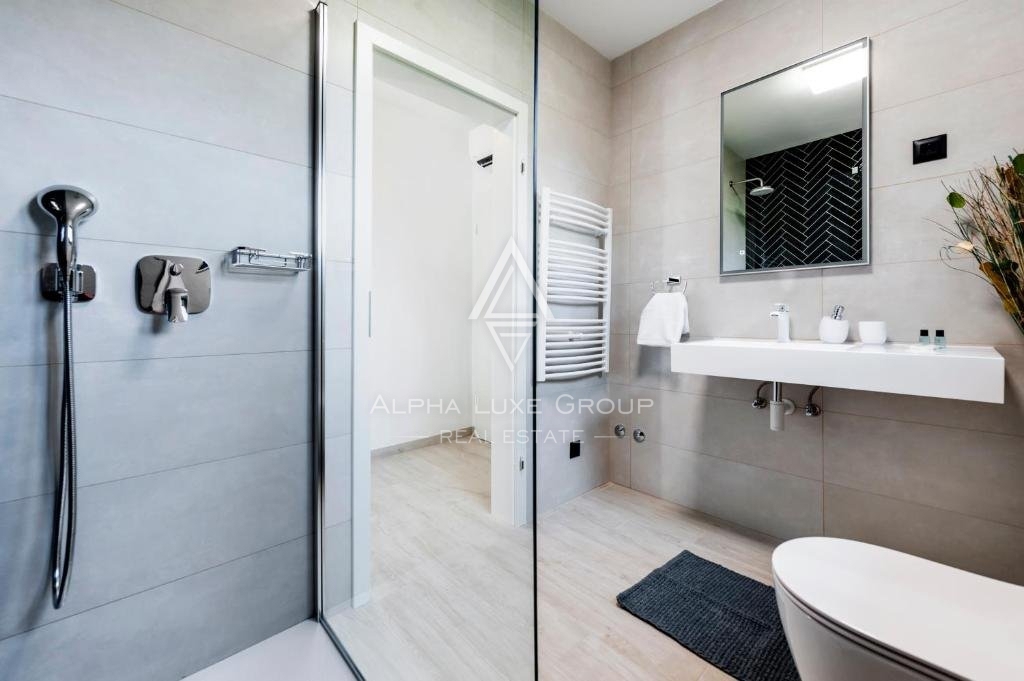 Rovigno, Incantevole casa moderna di un piano con piscina