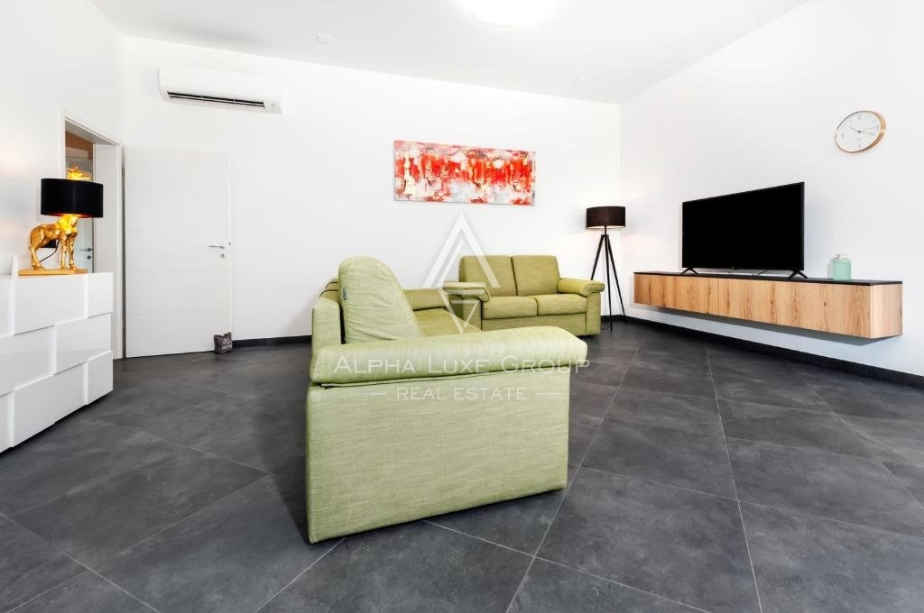Rovigno, Incantevole casa moderna di un piano con piscina