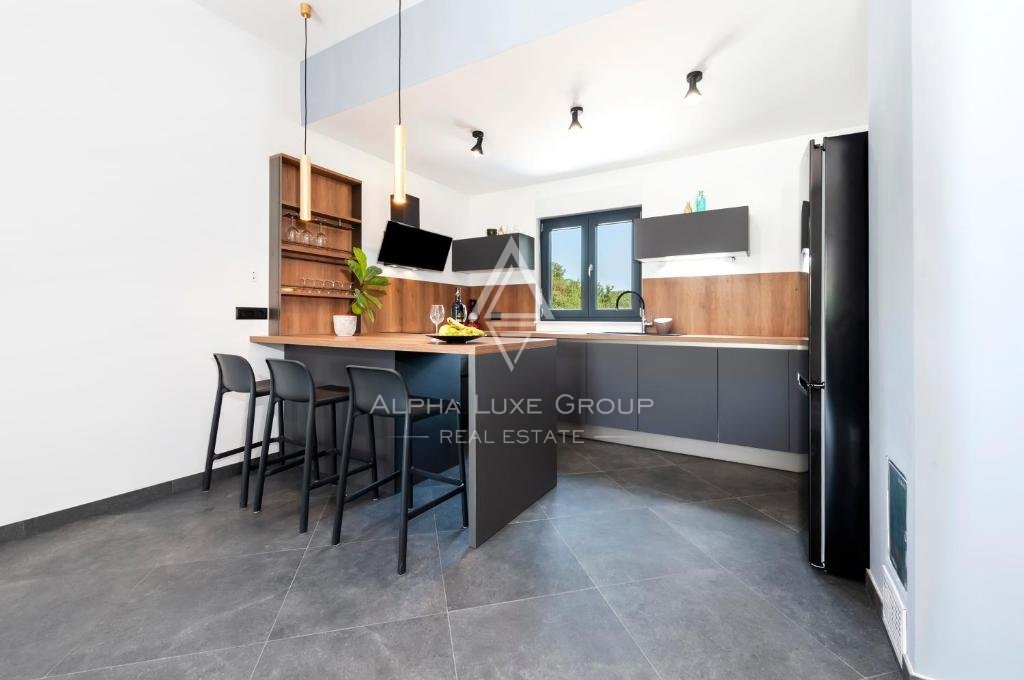 Rovigno, Incantevole casa moderna di un piano con piscina