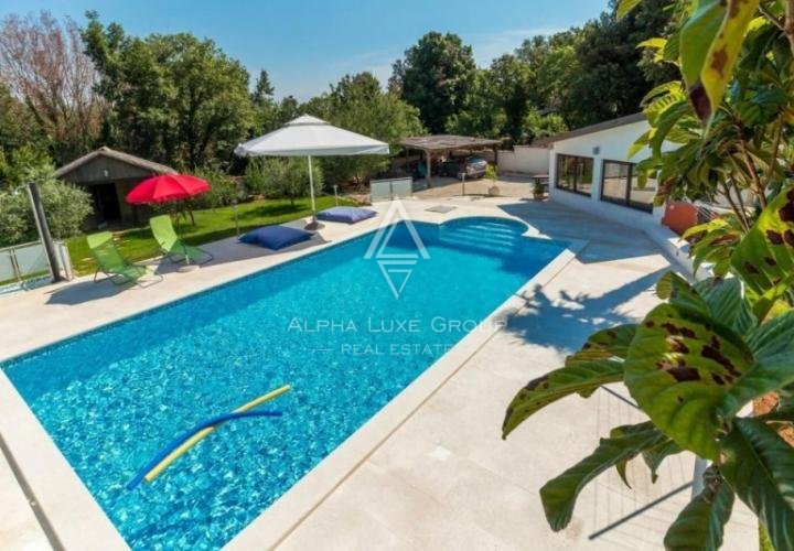 Incantevole casa con piscina e vista mare. Istria, Medolino