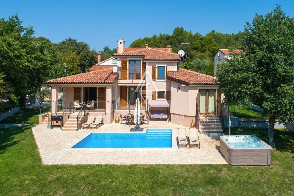 Piacevole villa con piscina e grazioso giardino, Istria, Parenzo