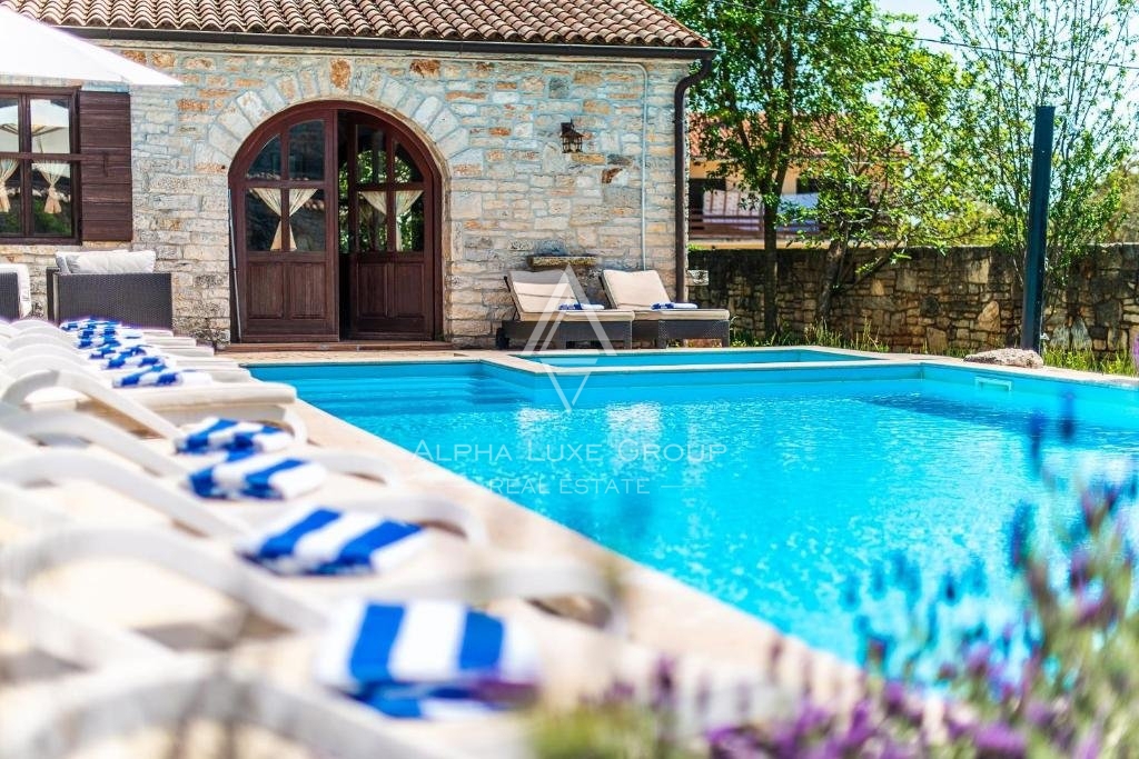 Bella casa con piscina, istria, Žminj