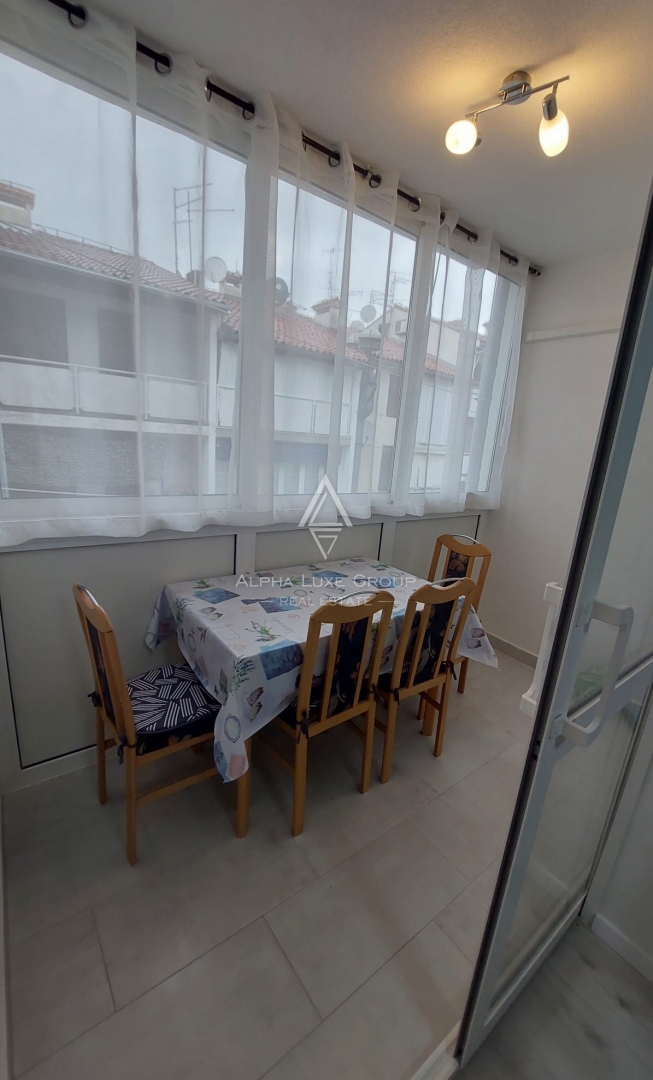 Istria, Poreč – Appartamento ristrutturato 100m dal mare