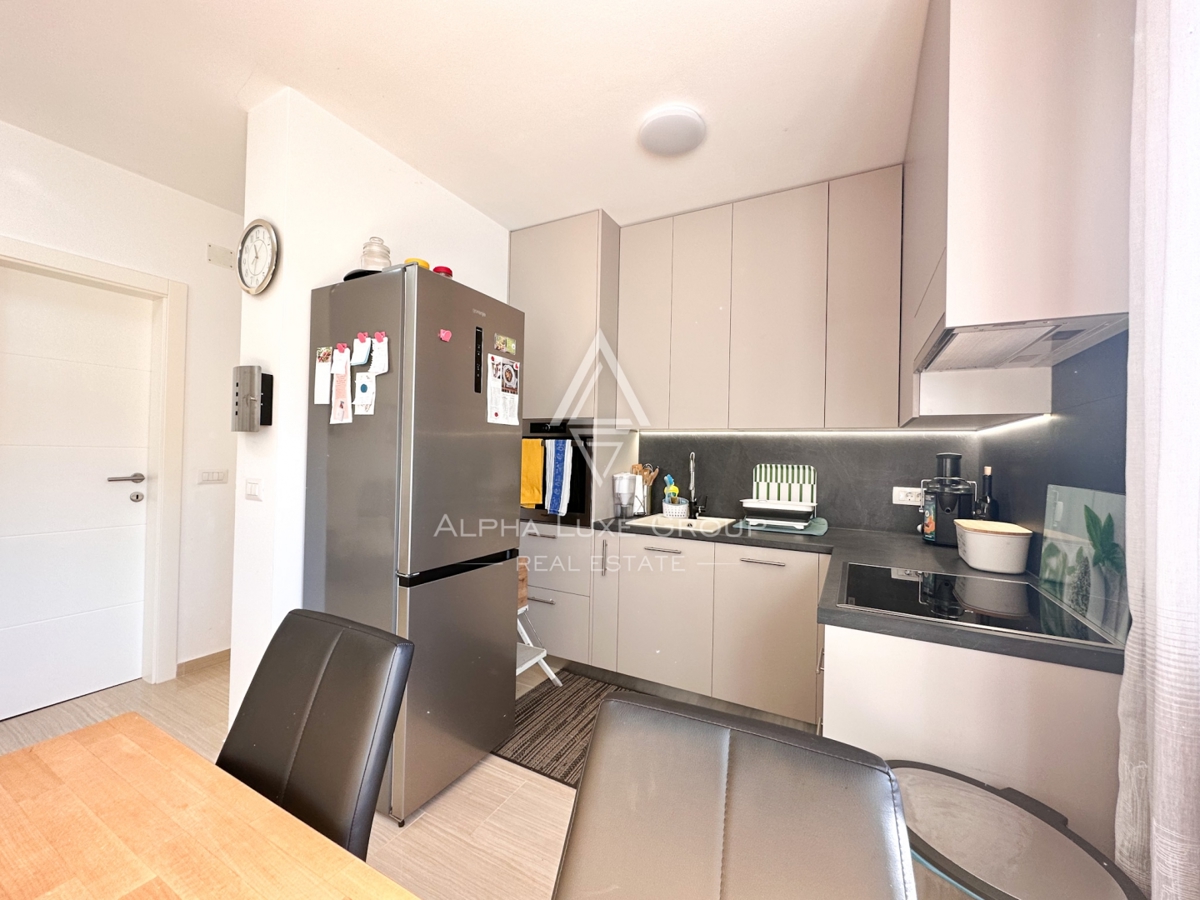 Parenzo, Istria – Appartamento moderno con giardino