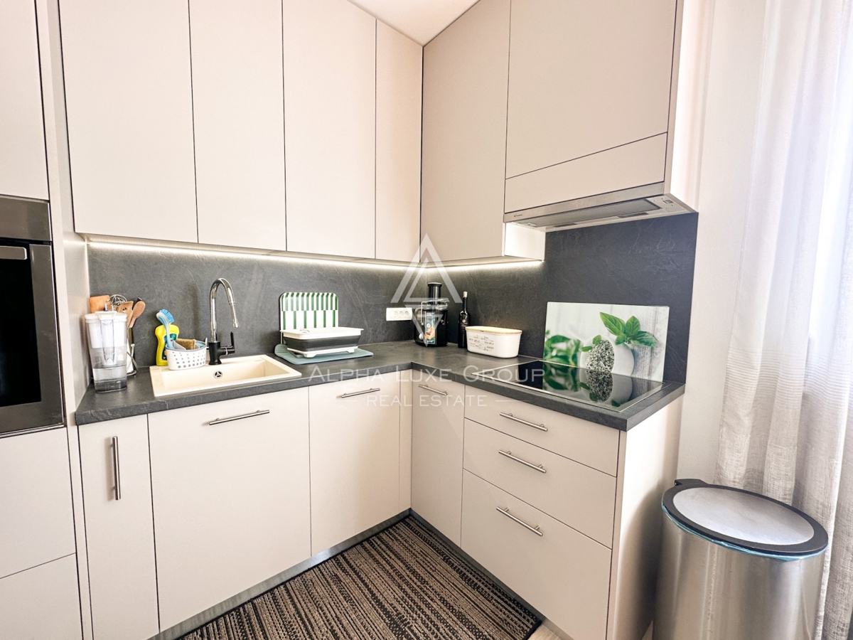 Parenzo, Istria – Appartamento moderno con giardino