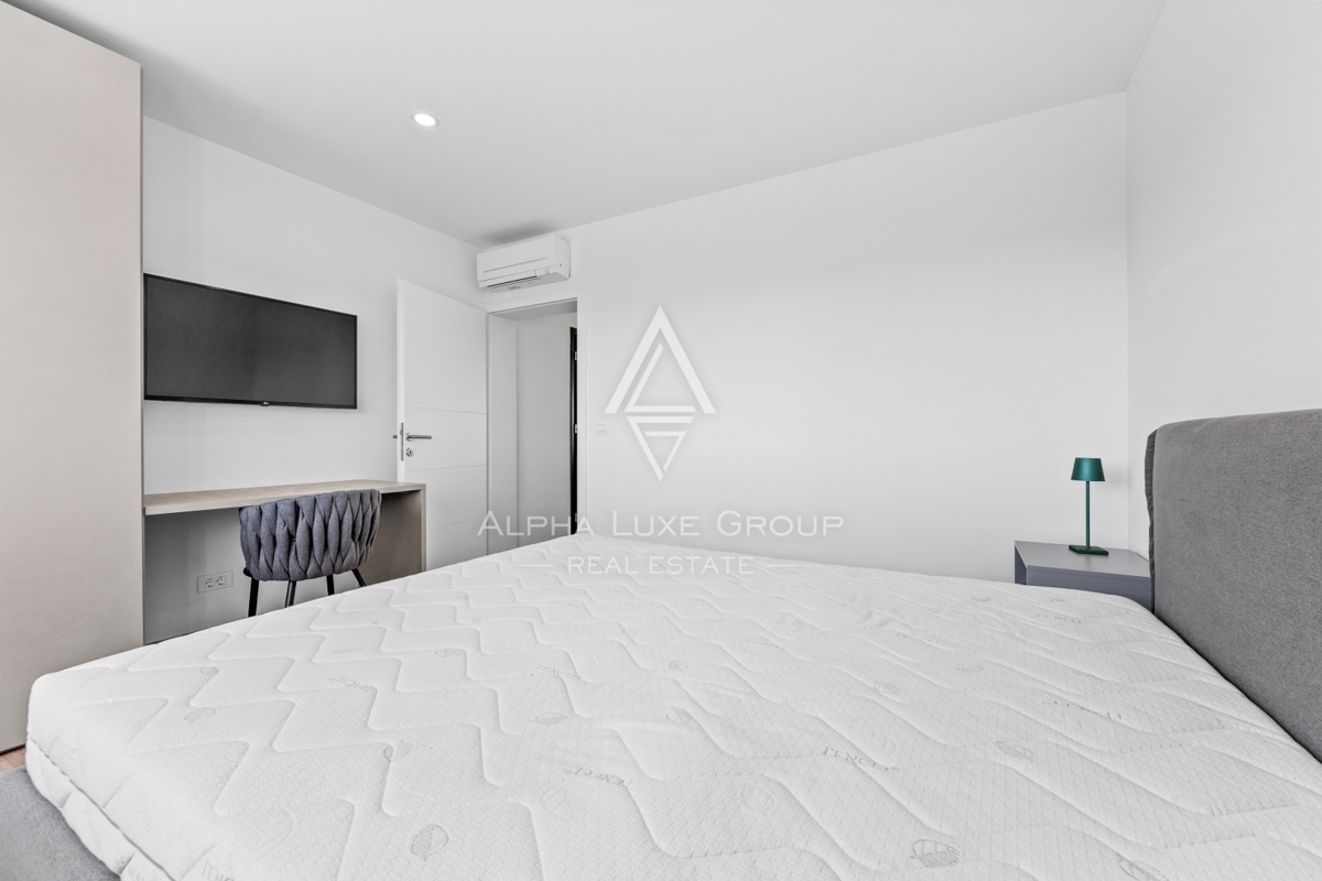 Rovigno, Istria – Ampio duplex con un design moderno