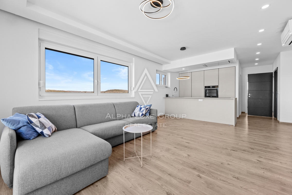 Rovigno, Istria – Ampio duplex con un design moderno