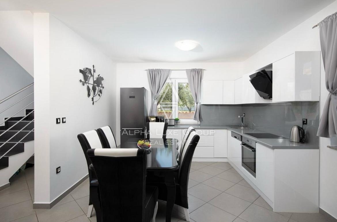 Marčana, Istria: Villa arredata con piscina e garage