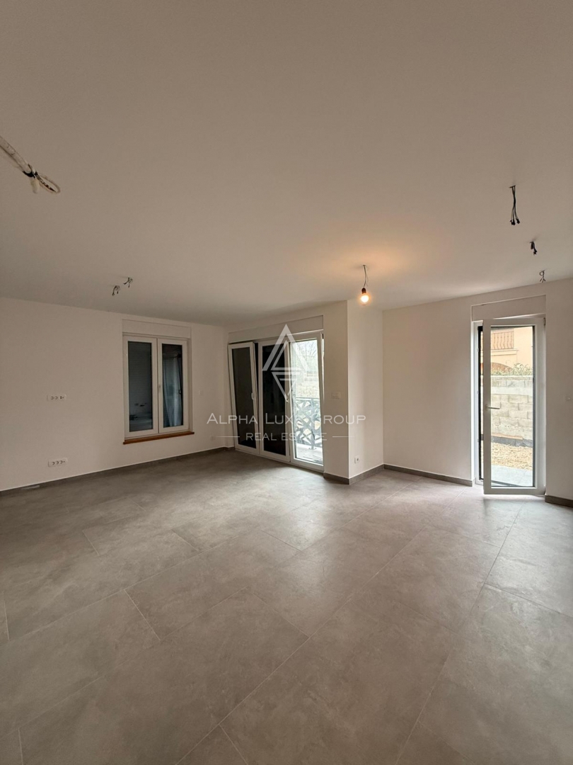 Istria, Umago: Appartamento a piano terra con cortile