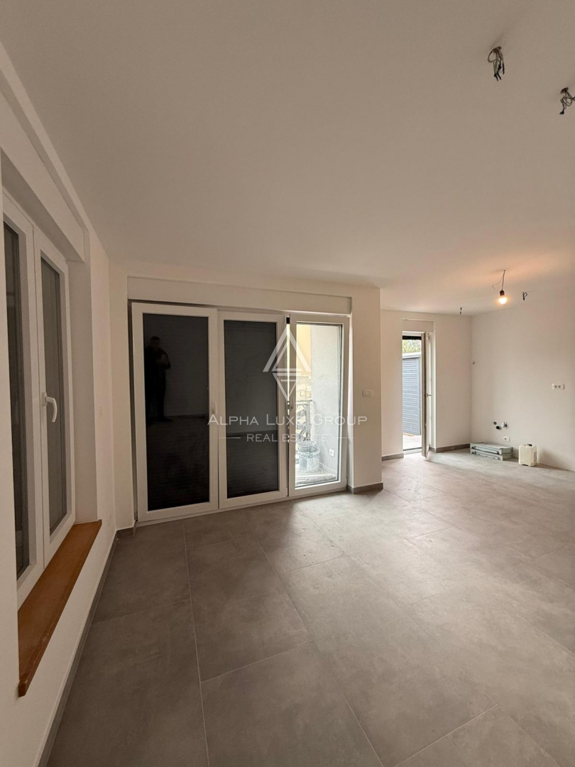 Istria, Umago: Appartamento a piano terra con cortile