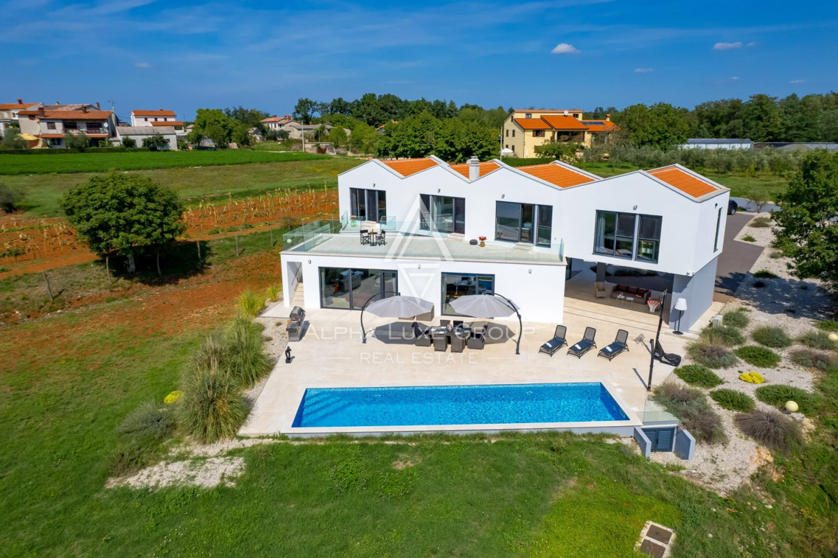 Istria, Višnjan: Villa di lusso con piscina