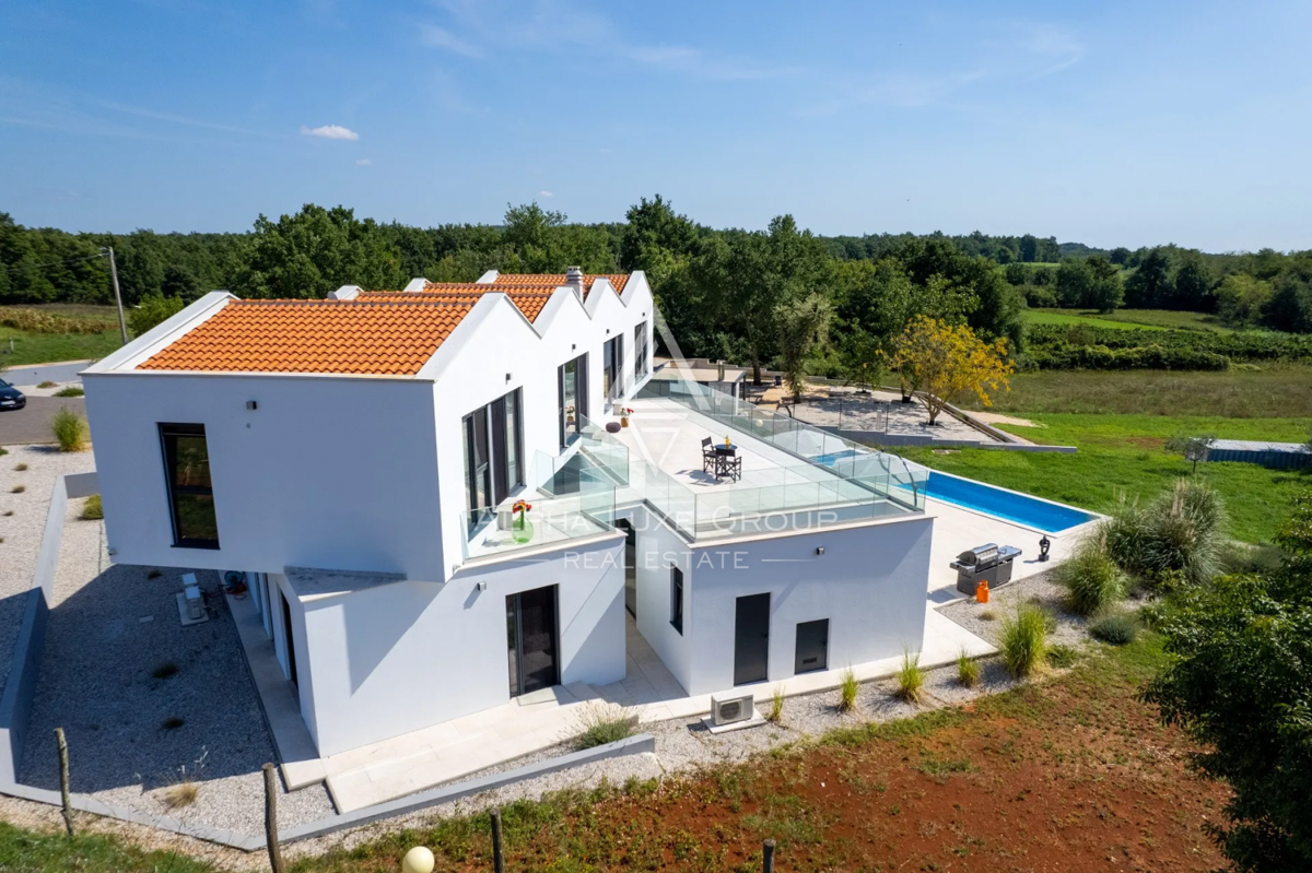 Istria, Višnjan: Villa di lusso con piscina