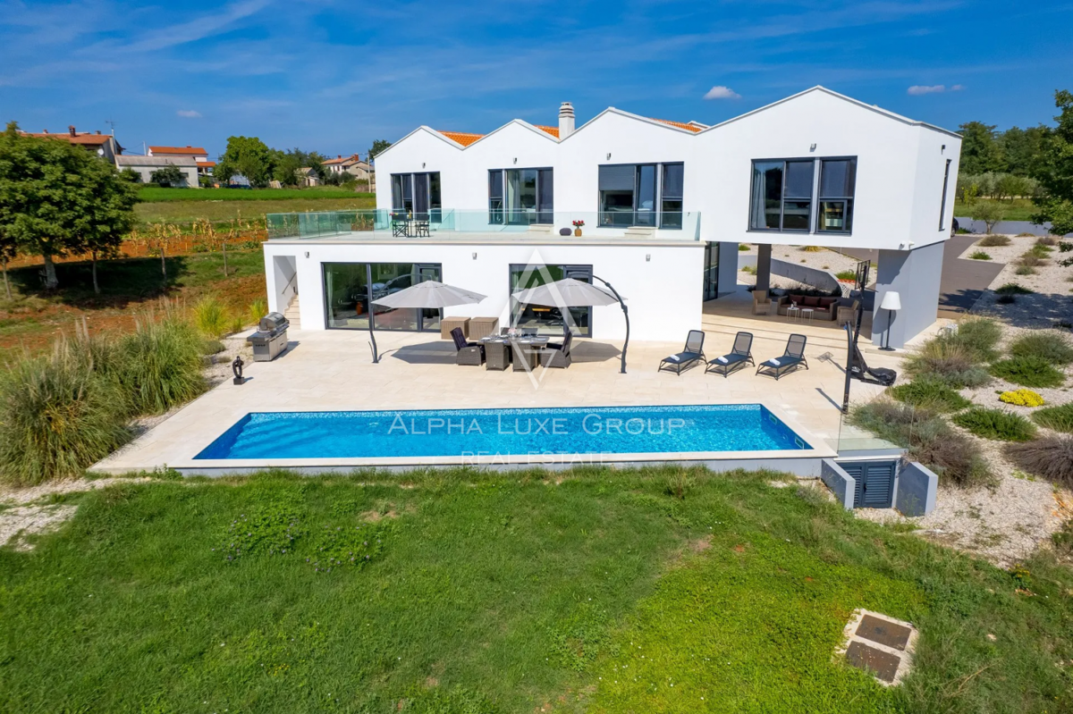 Istria, Višnjan: Villa di lusso con piscina