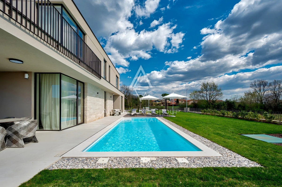 Istria, Poreč: Villa premium con piscina vicino borgo