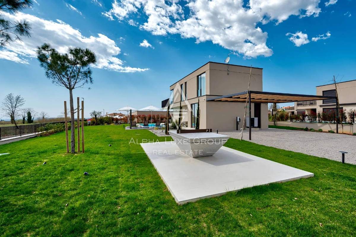 Istria, Poreč: Villa premium con piscina vicino borgo