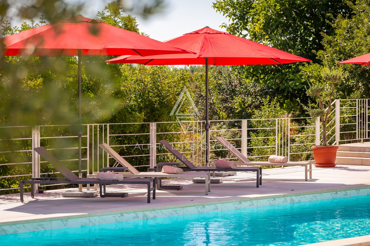 Istria, Svetvinčenat: Villa ampia con piscina e vista