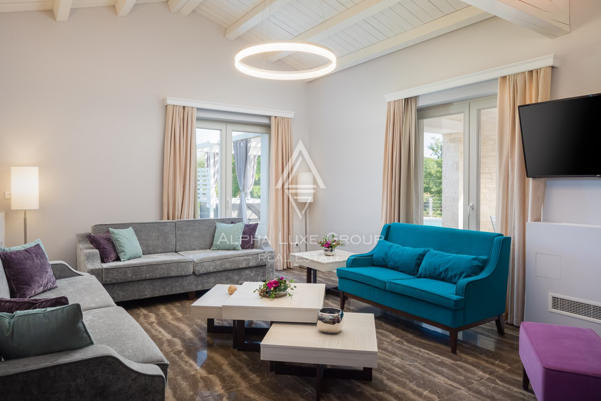 Istria, Svetvinčenat: Villa ampia con piscina e vista