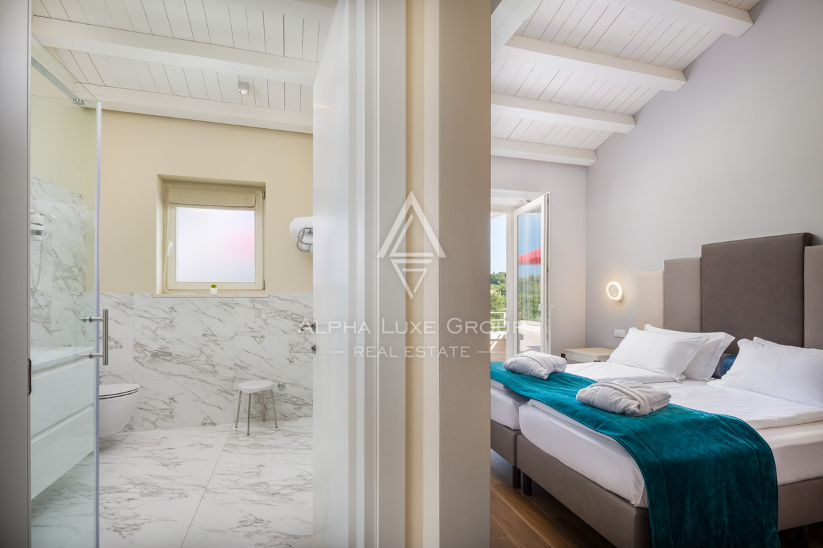 Istria, Svetvinčenat: Villa ampia con piscina e vista