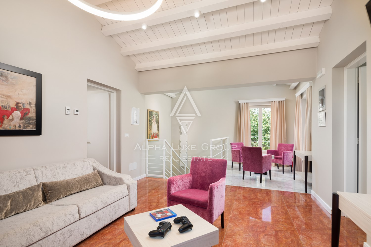 Istria, Svetvinčenat: Villa ampia con piscina e vista