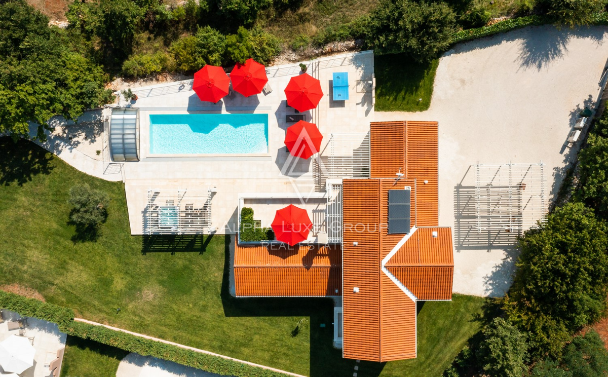 Istria, Svetvinčenat: Villa ampia con piscina e vista