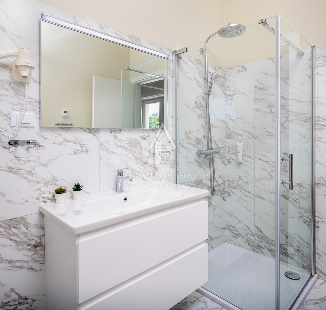 Istria, Svetvinčenat: Villa ampia con piscina e vista