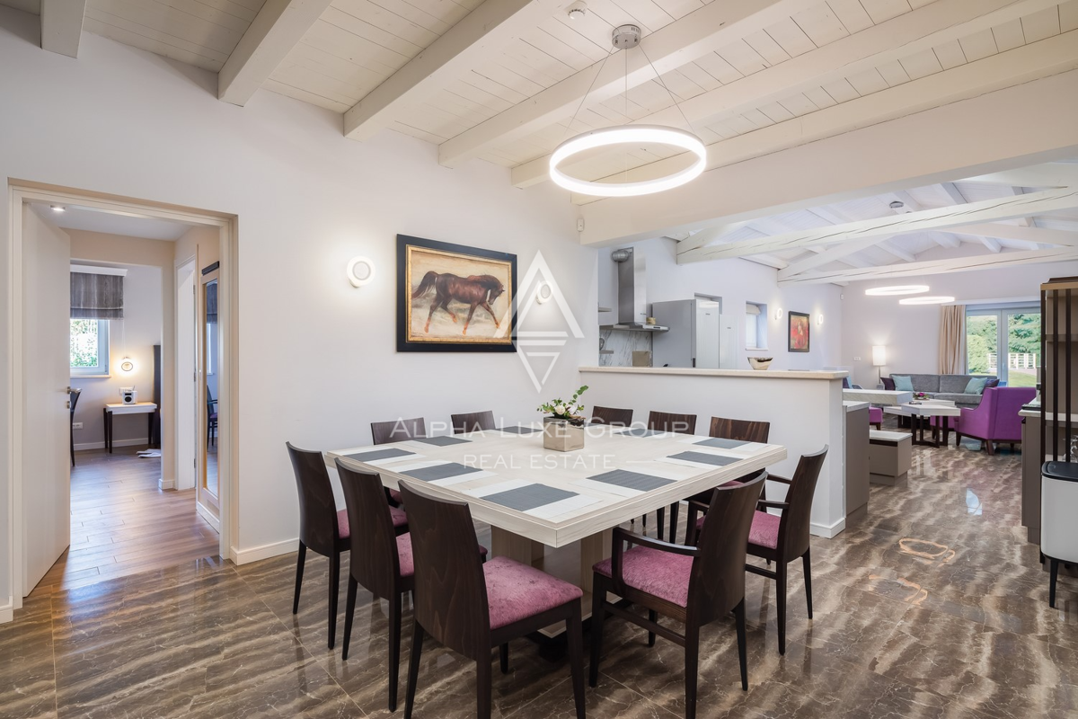 Istria, Svetvinčenat: Villa ampia con piscina e vista