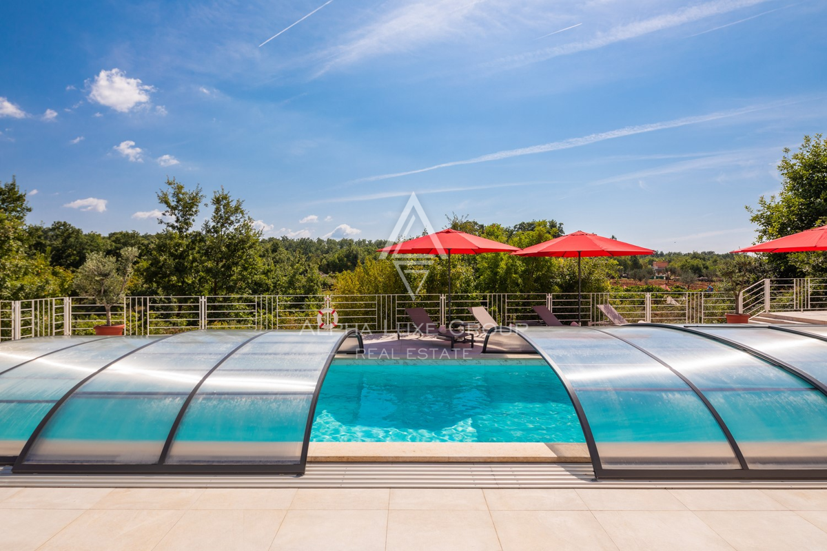 Istria, Svetvinčenat: Villa ampia con piscina e vista