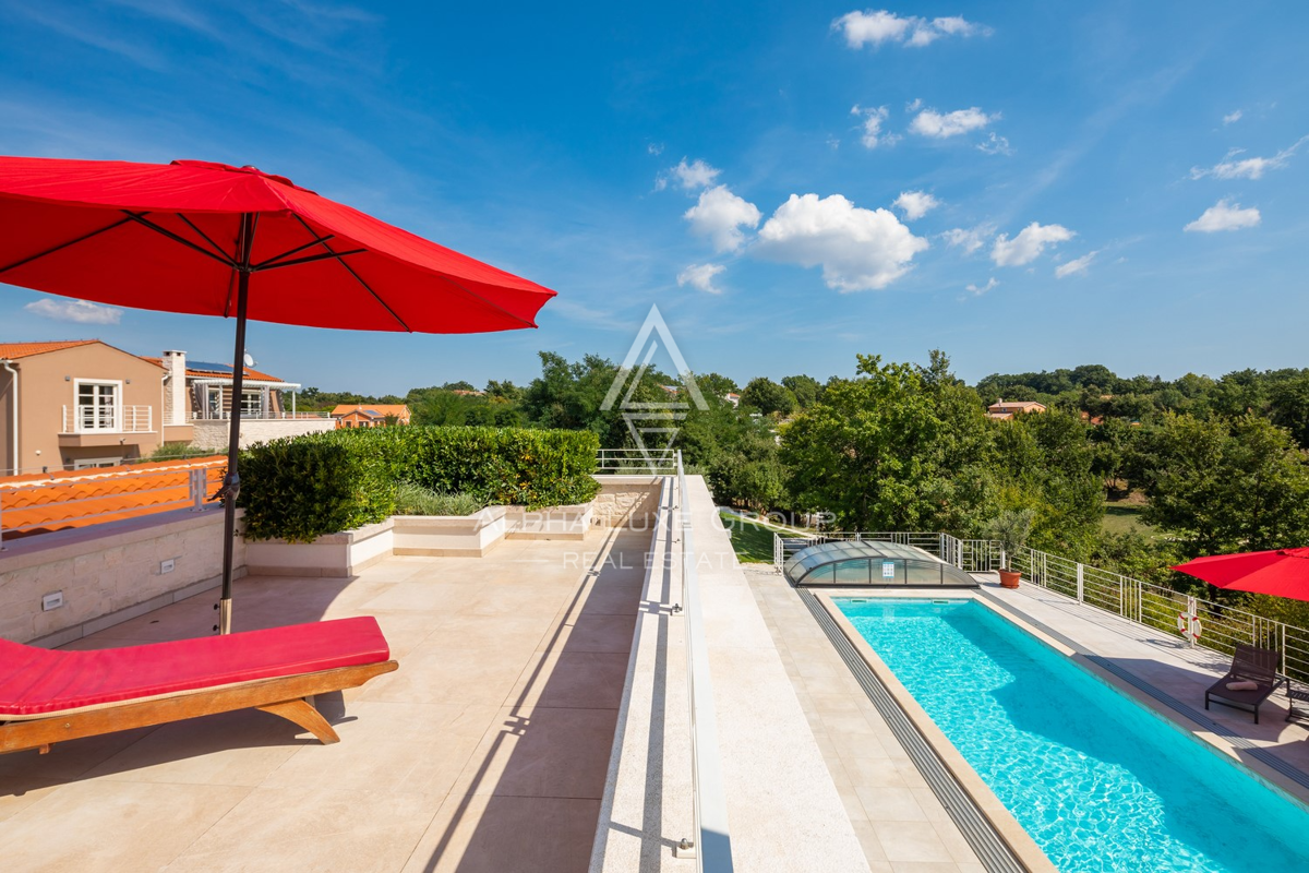 Istria, Svetvinčenat: Villa ampia con piscina e vista