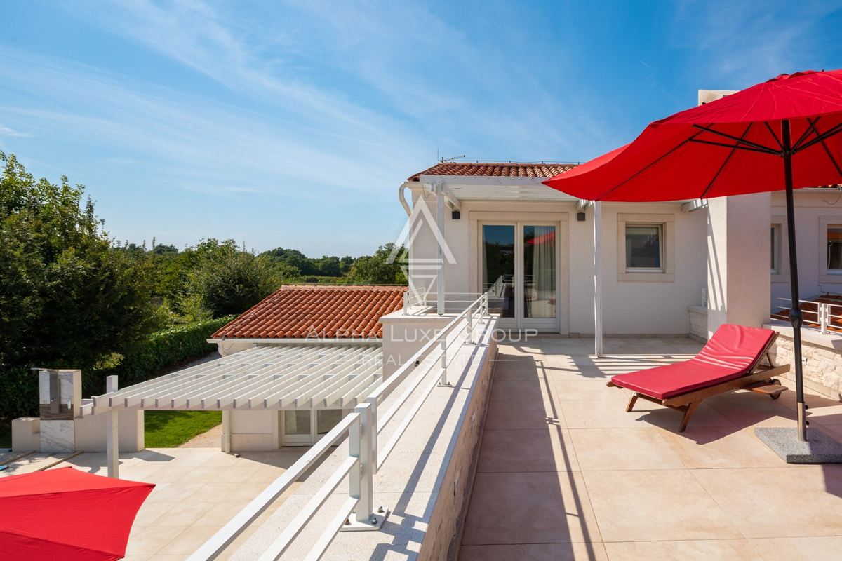 Istria, Svetvinčenat: Villa ampia con piscina e vista