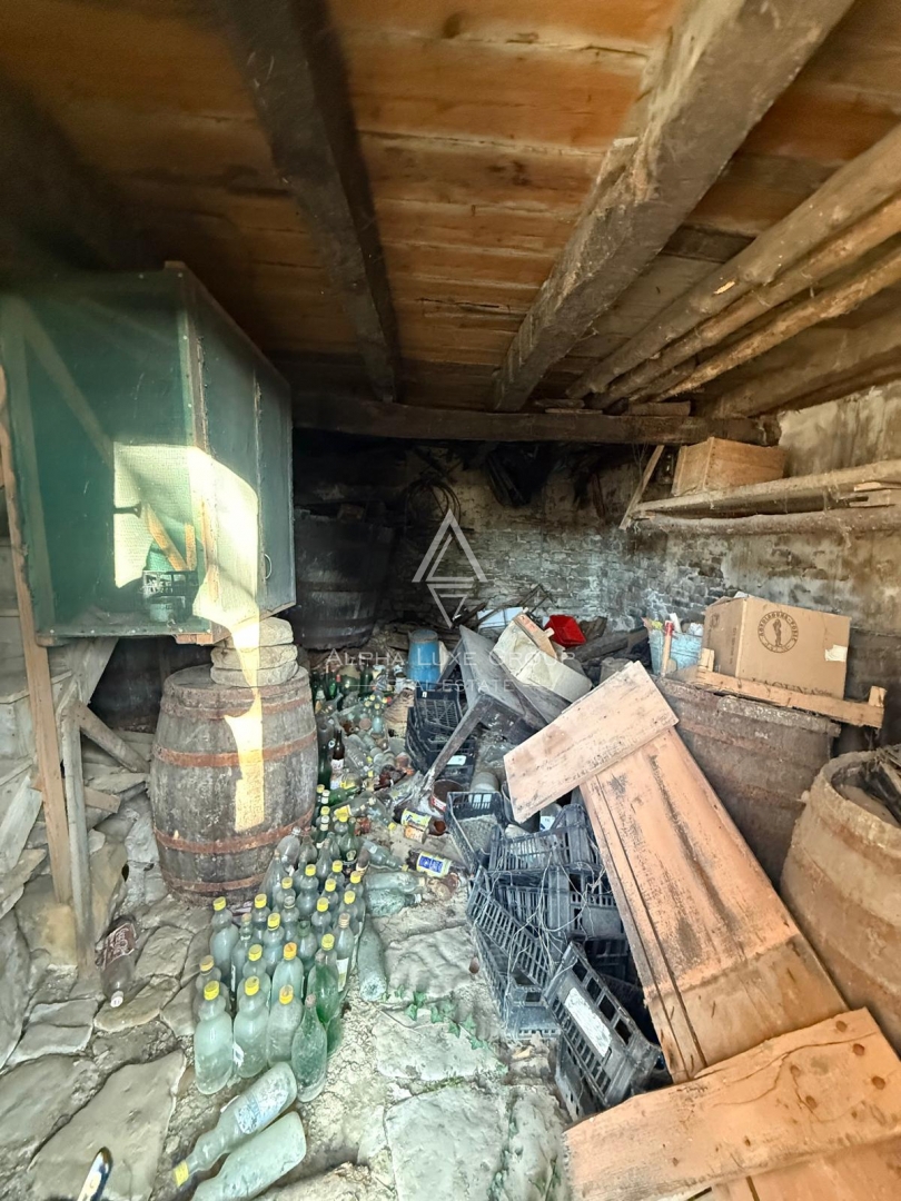 Istria, Krasica: Casa in pietra con vista mare