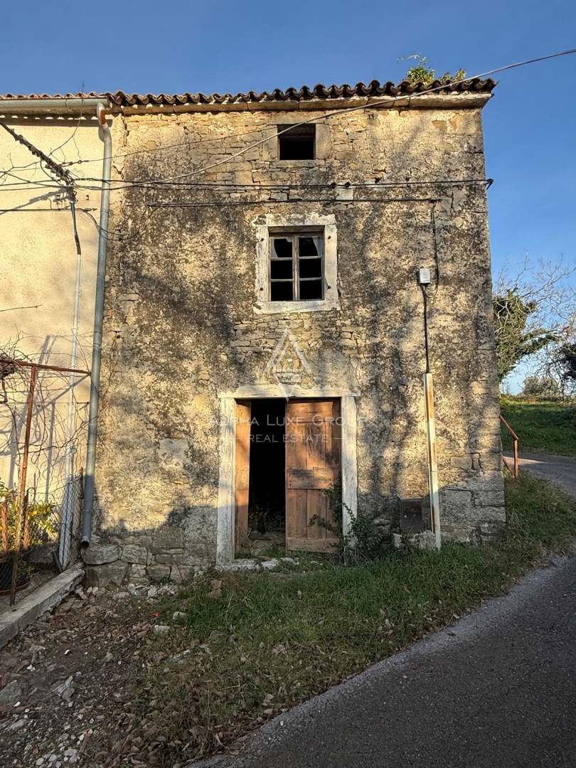 Istria, Krasica: Casa in pietra con vista mare