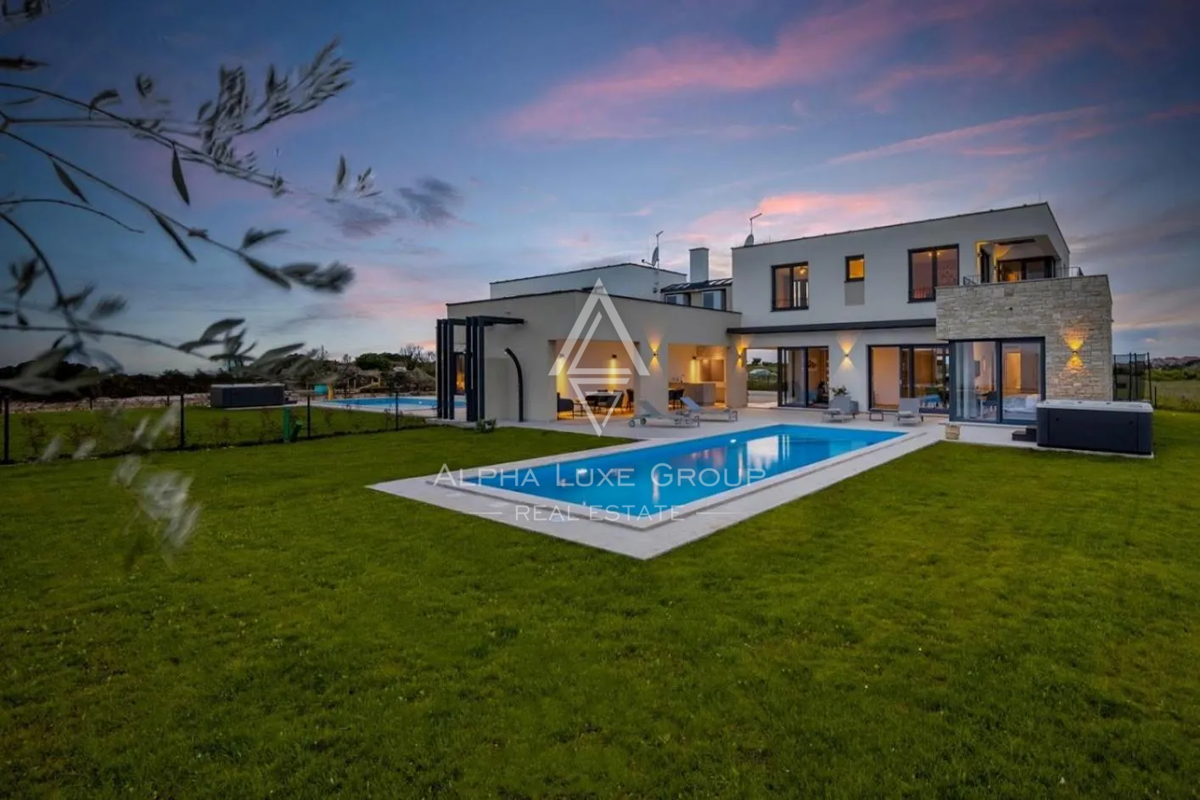 Istria, Brtonigla: Villa di lusso con vista mare