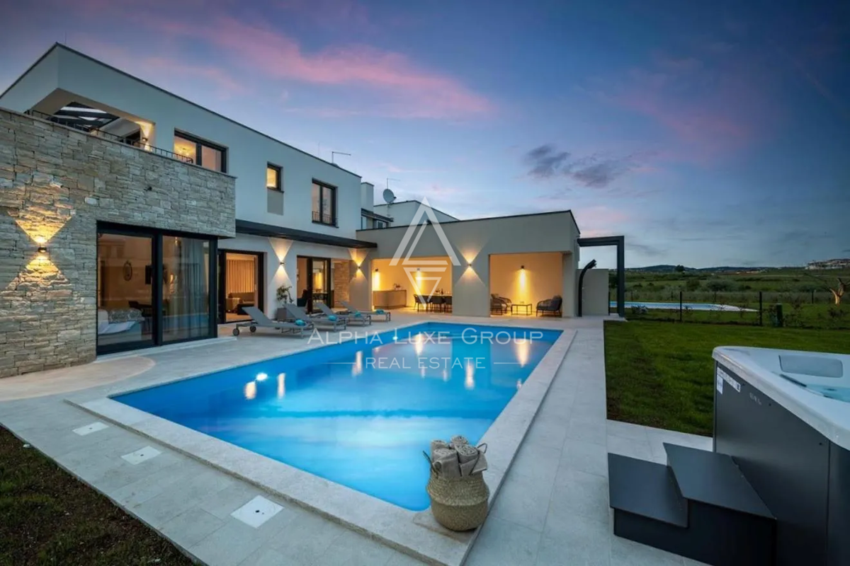 Istria, Brtonigla: Villa di lusso con vista mare