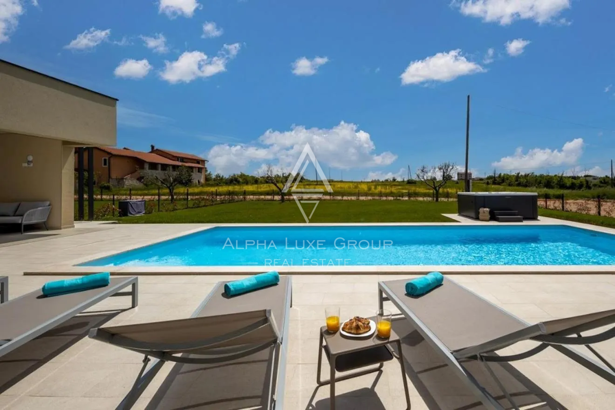 Istria, Brtonigla: Villa di lusso con vista mare