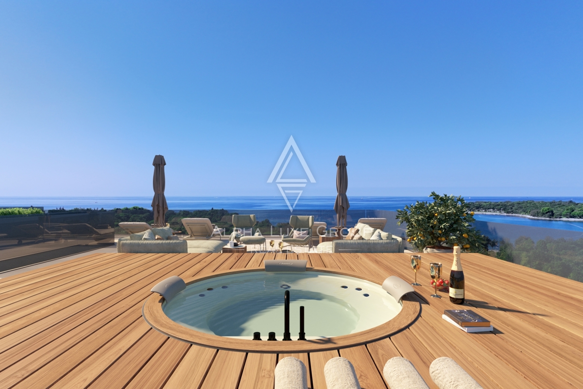 Istria, Poreč – Attico con terrazza sul tetto