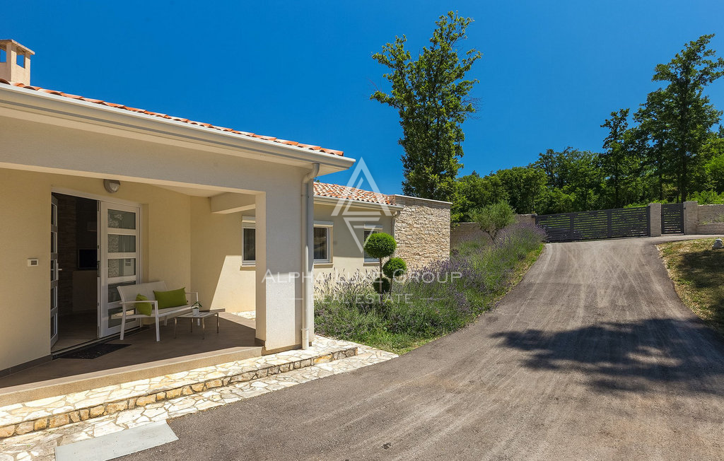 Istria, Kršan: Casa moderna con piscina e privacy
