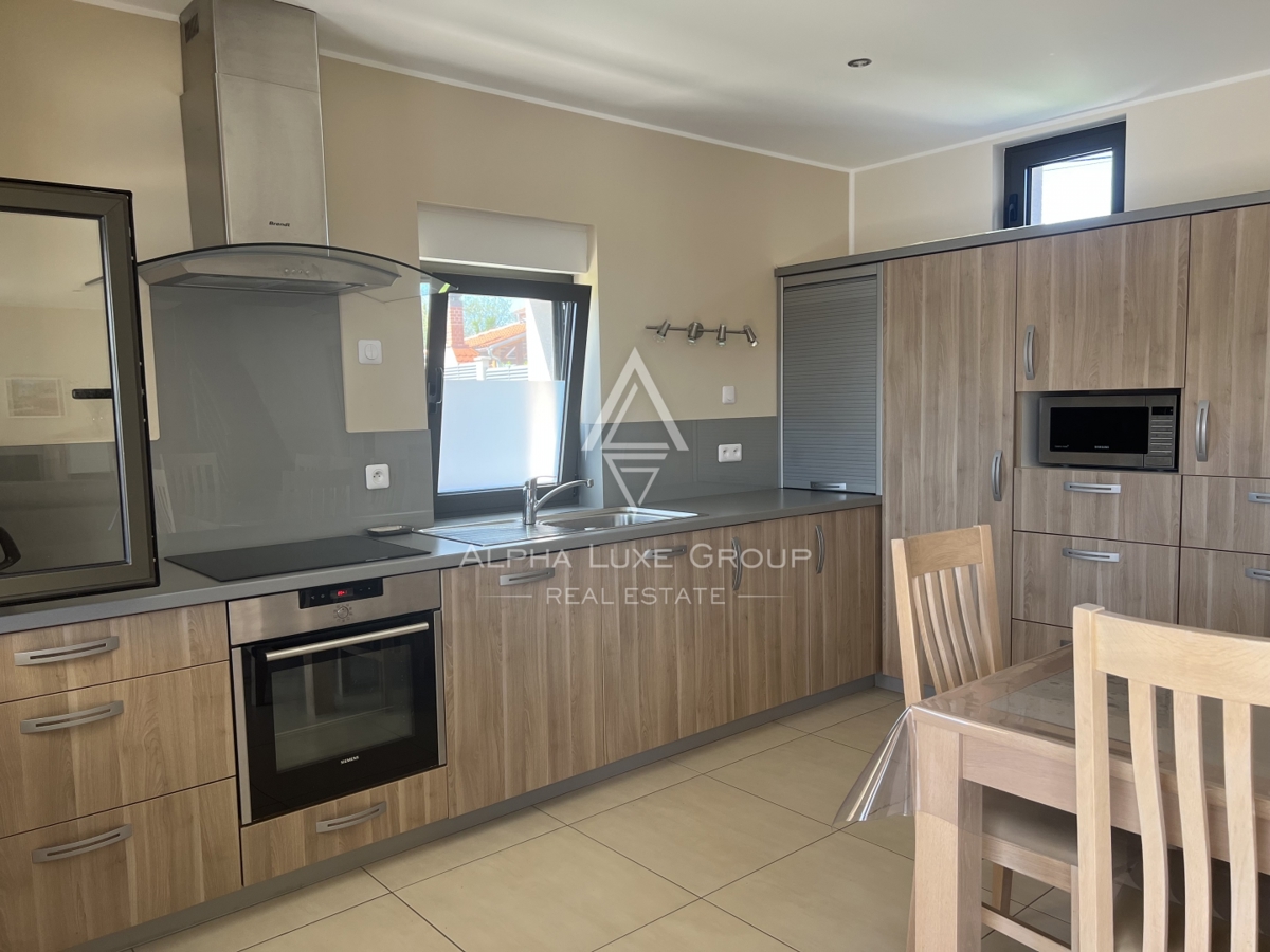 Istria, Juršići – Casa arredata con giardino e vista | Opportunità esclusiva