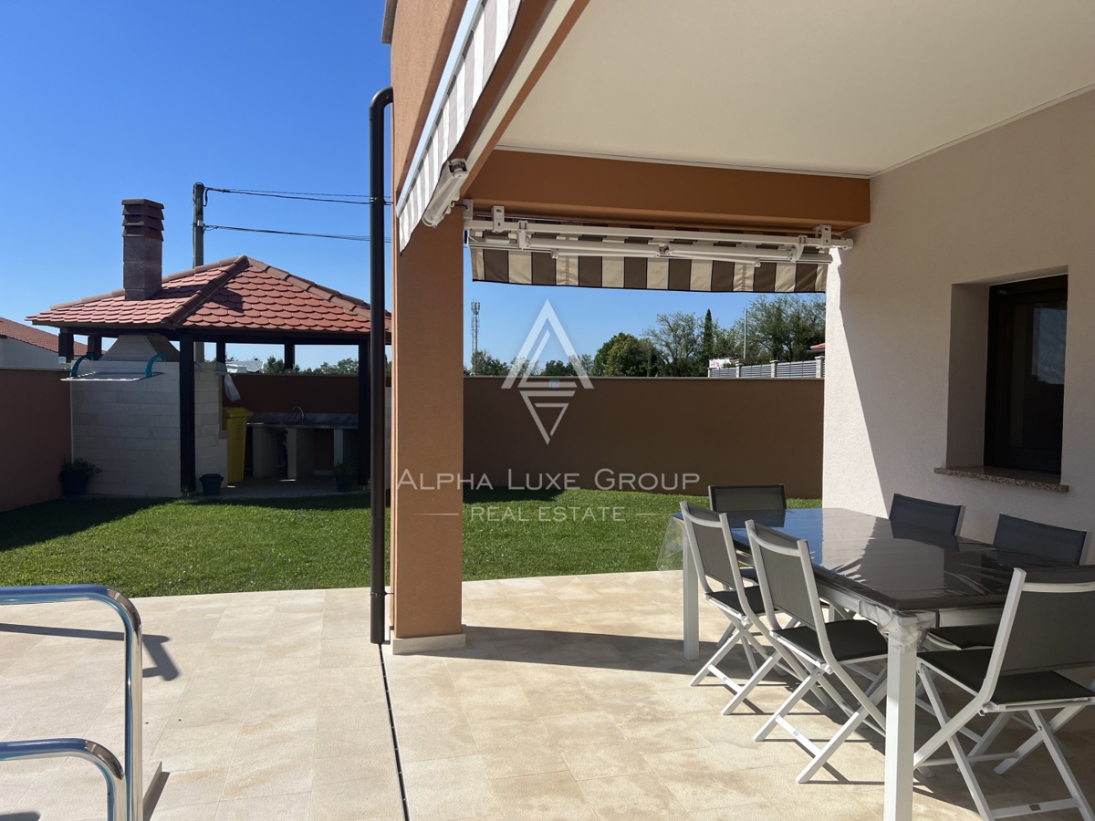 Istria, Juršići – Casa arredata con giardino e vista | Opportunità esclusiva