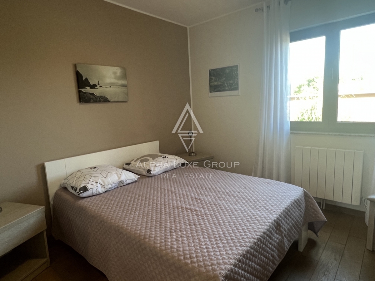 Istria, Juršići – Casa arredata con giardino e vista | Opportunità esclusiva